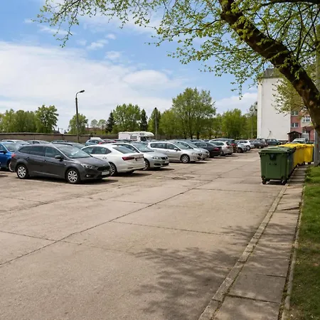 Garden Z Ogrodem I Przyjazne Dla Zwierzat, *