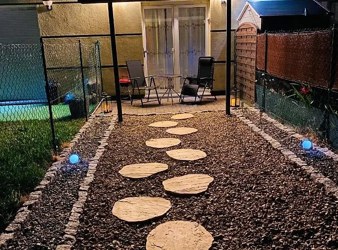 Garden Z Ogrodem I Przyjazne Dla Zwierzat,